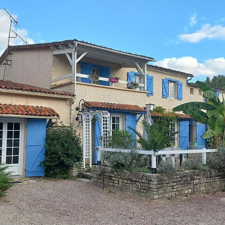 مبيت وإفطار Verteuil-sur-Charente A La Paloma المظهر الخارجي الصورة